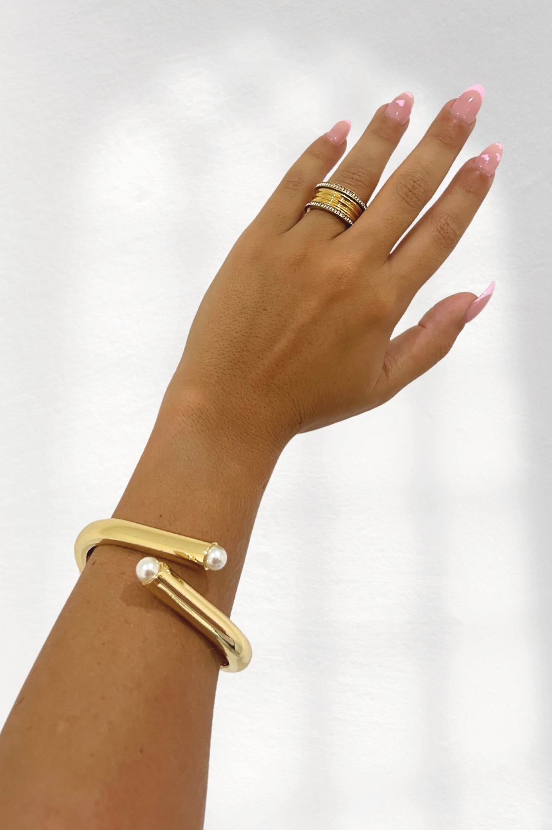 New - Sloane Pearl Bangle | Gold